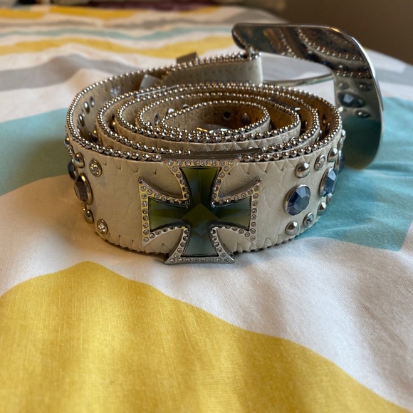 Belt - Picture 2 of 4